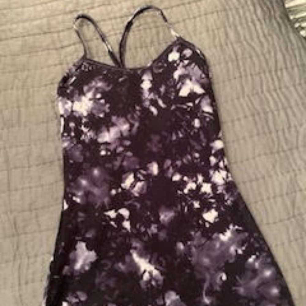 Lululemon Tank - Picture 2 of 3